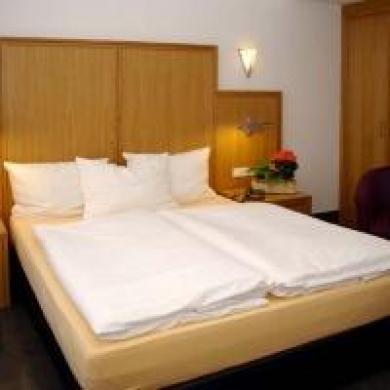 Hotel Conti Am Hauptbahnhof 3*