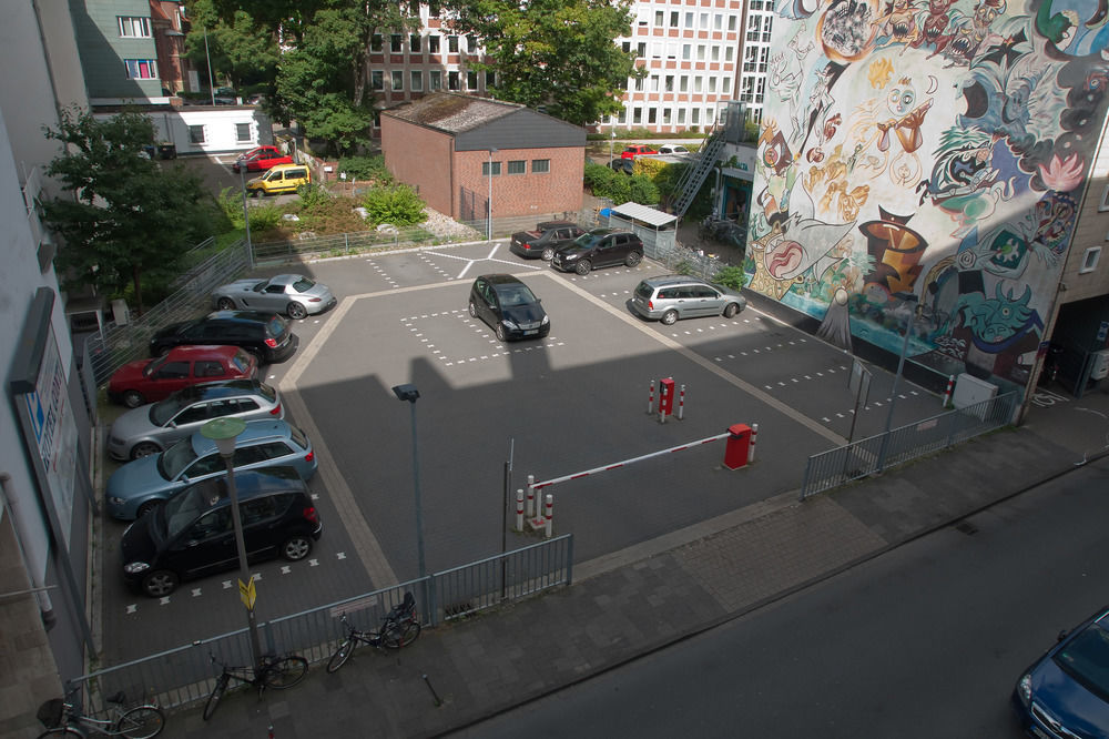 Conti Am Hauptbahnhof
