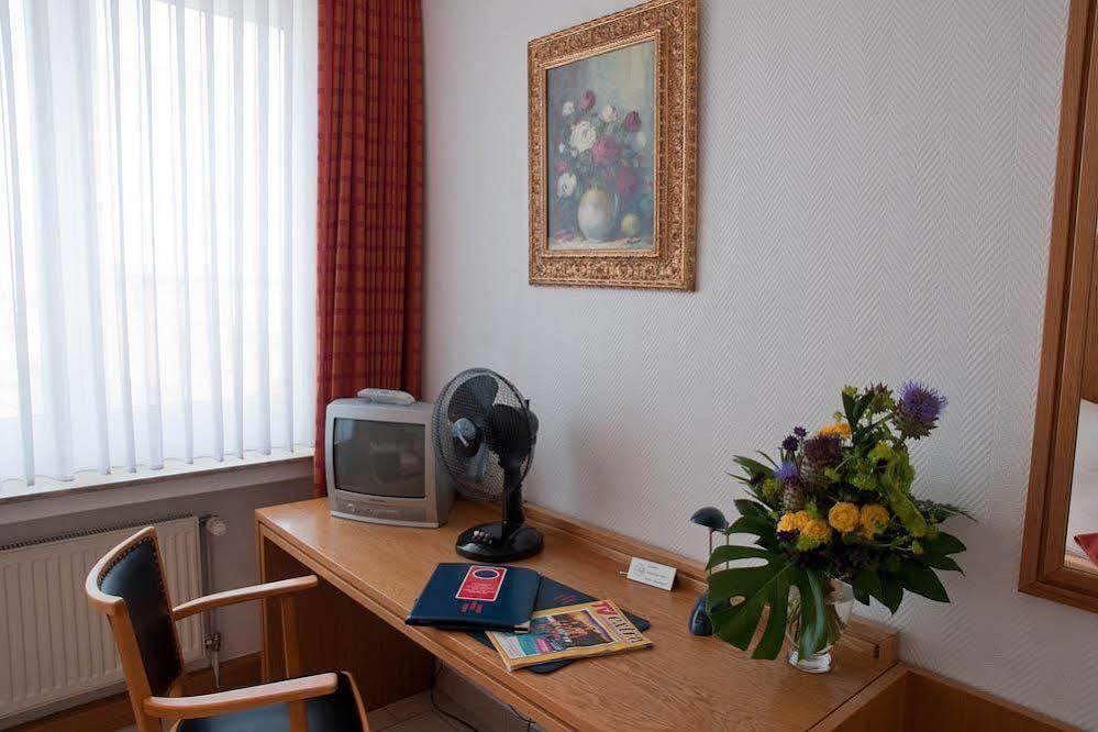 Conti Am Hauptbahnhof Hotel 3*