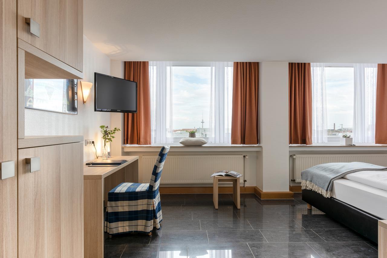Conti Am Hauptbahnhof 3*